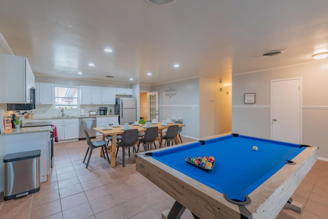 Texas Vacation Home, Game Room & Pool By Sixflags Сан-Антонио Экстерьер фото